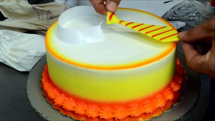 Decorating a Cake that looks like a Shirt with tie