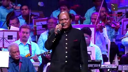 Dunia Main Kitna by Mohd Aziz Live - YouTube