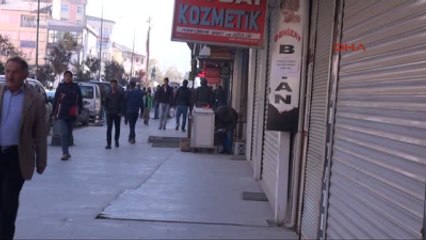 Hakkari Zabıta Esnafla Görüştü, Hakkari'deki Kepenkler Açıldı