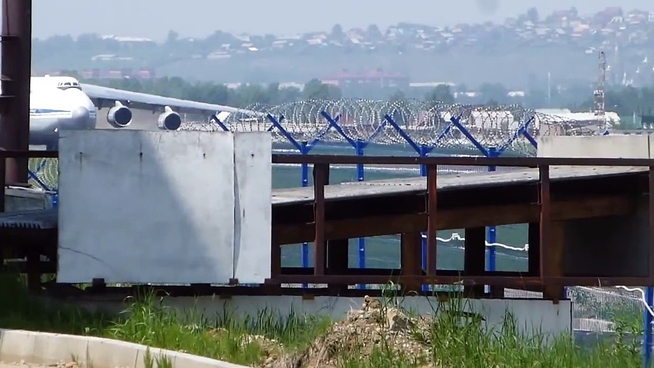 Acesta este Antonov An-225 Mriya – CEL MAI MARE avion din lume. Nu o să crezi că există nici după ce îl vezi!