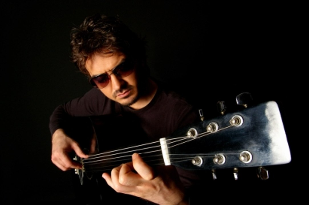 Açma Zülüflerin - Orhan Ölmez