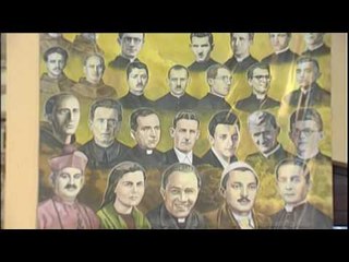 Report TV - Vatikani lumnon 38 klerikët shqiptarë,ranë për fe e për atdhe