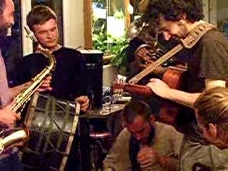 Solo clarinette et percu la tribu live