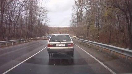 Что лучше, бейсбольная бита или бензопила в багажнике?