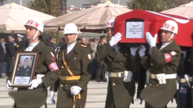 Fırat Kalkanı Şehidi Yüzbaşı Kocaman, Ankara'da Son Yolculuğuna Uğurlandı