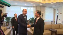 Cumhurbaşkanı Erdoğan, Çin Halk Cumhuriyeti Devlet Konseyi Başbakan Yardımcısı Wang Yang'ı Kabul...