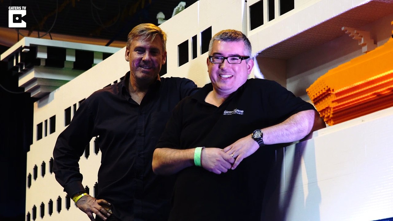 Professional Lego Builder Breaks World Record