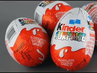 Due bambini hanno trovato nell'ovetto kinder qualcosa di sconvolgente...