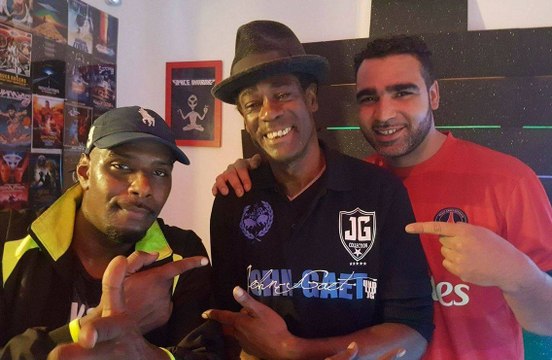 Space Invadaz radio show #8 by Gravity Sound - Guest Daddy Yod - 05 NOV 2016