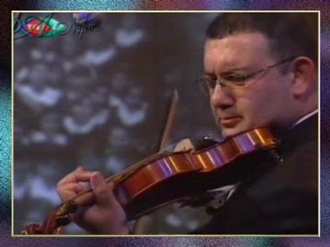 Turay DİNLEYEN (Keman) NİHÂVEND SAZ SEMÂİSİ (Beste: Reşat AYSU)