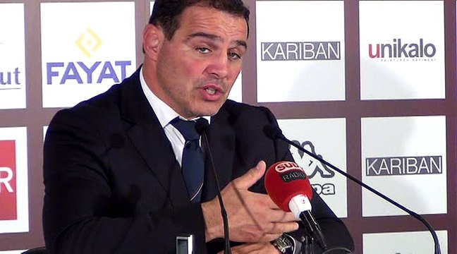 UBB ST FRANCAIS A LA SORTIE DES VESTIAIRES