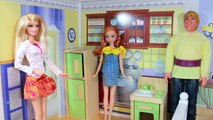 Anna & Kristoffs NEW HOUSE Hunting Barbie Disney Frozen Parody S 2 E 3 AllToyCollector