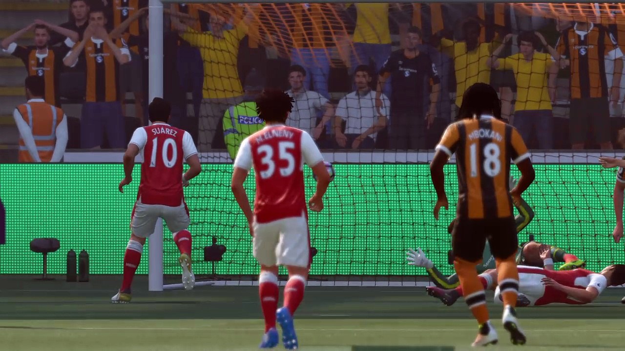 FIFA 17 Alexis Sanchez scissor kick