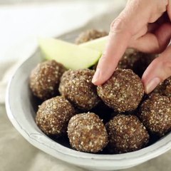 Apple Pie Energy Bites