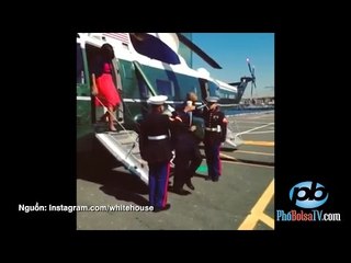 Tổng thống Obama tay cầm ly chào lính gác TQLC, bị quở