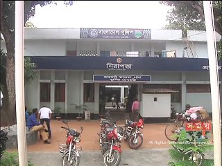 রাজশাহীতে অভিযান চালিয়ে দেশিয় অস্ত্র উদ্ধার