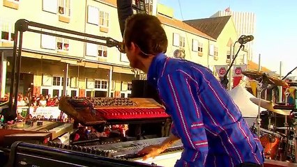 Maroon 5 - Sunday Morning (VEVO Carnival Cruise)