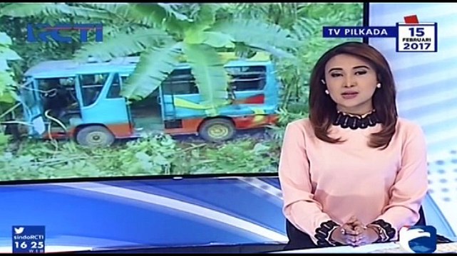 Bus Masuk Jurang Sedalam 4 Meter