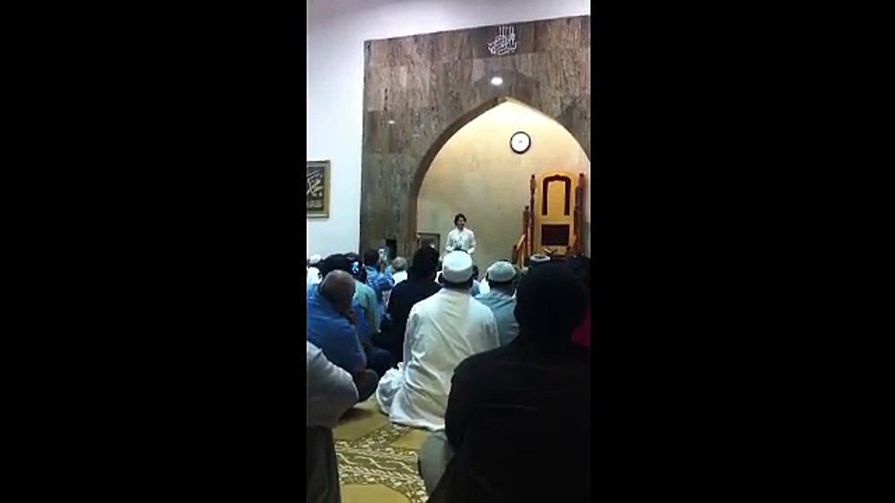 Canadian Pm Trudeau Praying With Muslims At A Mosque Alarabiya