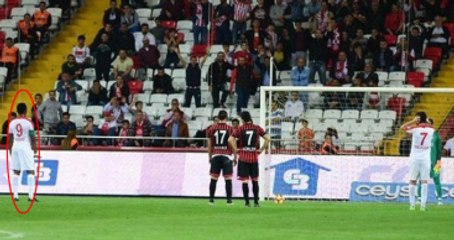 Eto'o Gençlerbirliği Maçında Penaltının Hangi Yöne Kullanılacağını Söyledi