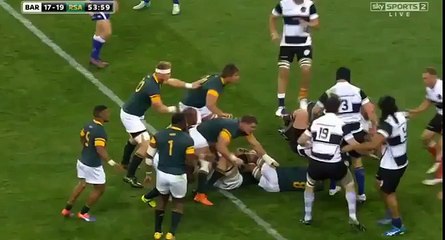 Morahan à la conclusion d'une action folle des Barbarians