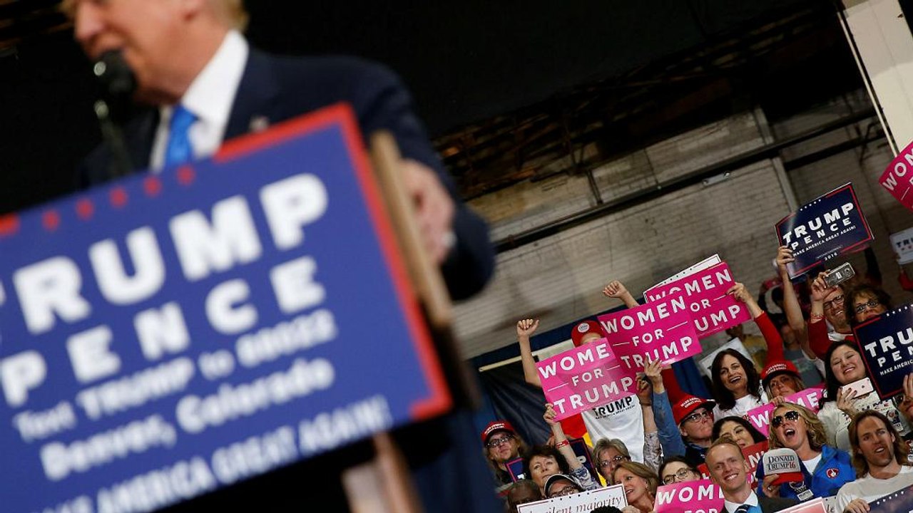 ¿Quién es el hombre que irrumpió en el mítin de Trump?