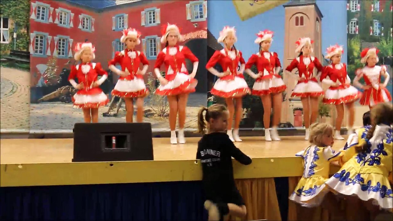 Gardetanz der mittleren Garde der IG Hardtburgspatzen