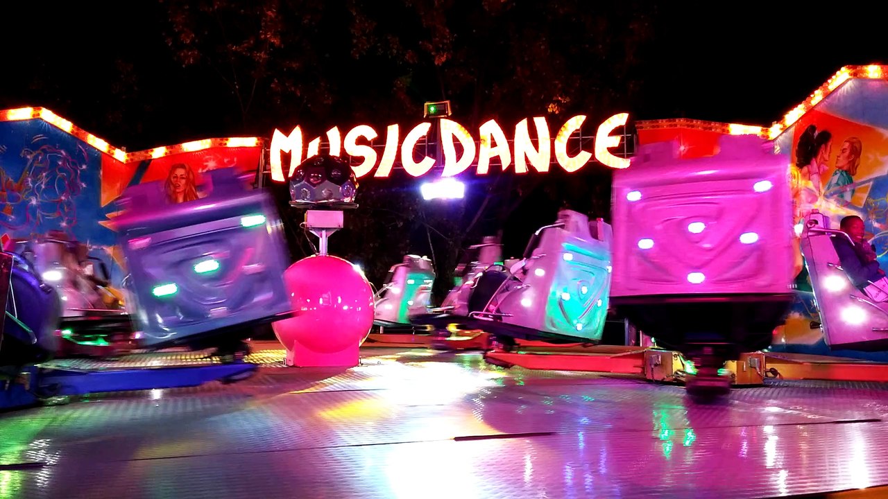 Foire Saint-Martin à PONTOISE - attraction Music Dance