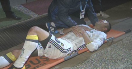 Robin Van Persie, Hastaneye Gitmek İçin 15 Dakika Ambulans Bekledi