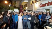 Zülfü Livaneli ve Kardeş Türküler'den Cumhuriyet'e Konserli Destek