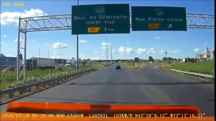 Un camionneur assiste à une scène très insolite sur l'autoroute 35 à st-jean-sur-richelieu...