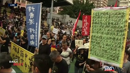 Hong Kong - China bars 2 democratically elected legislators from office