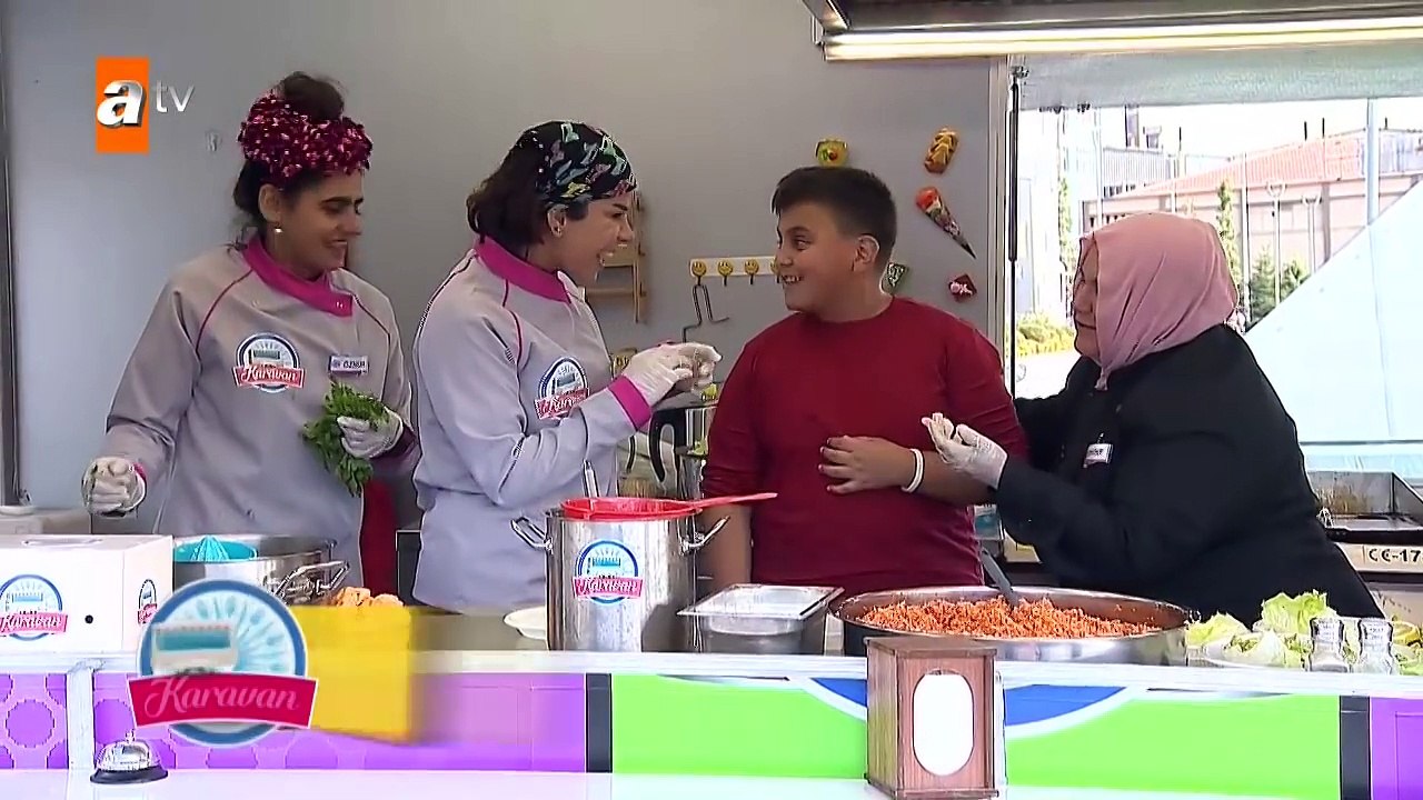 Emine Hanımın duygusal anları - Karavan 7. Bölüm - atv