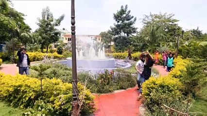 Powerstar "Satham Illatha Thanimai" remix song from film Ezham Pirai