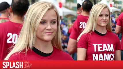 Reese Witherspoon montre l'exemple à ses enfants