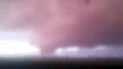 Une mini-tornade a frappé deux villes au nord de Rome