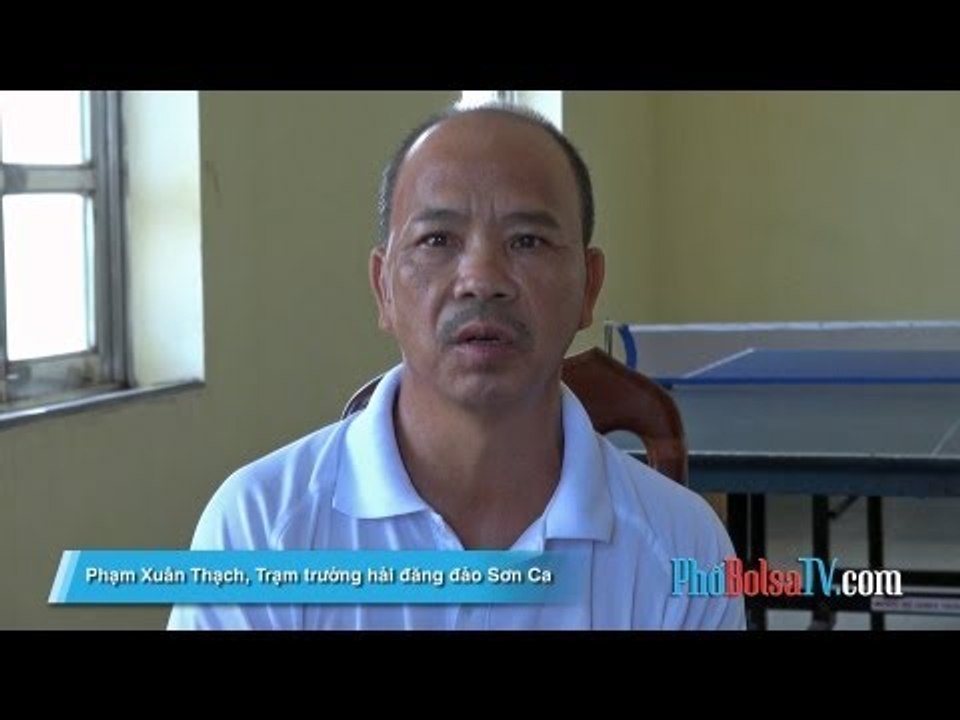 Nói chuyện với trạm trưởng trạm hải đăng trên đảo Sơn Ca, quần đảo Trường Sa