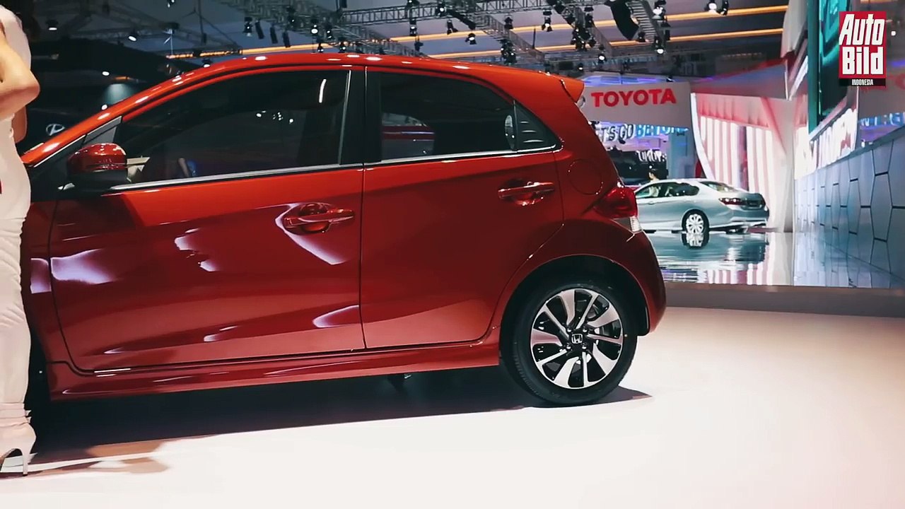 Pameran Otomotif dan Peluncuran Mobil Terbaru di IIMS 2016