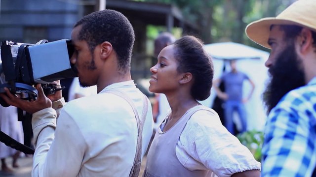 DO THE RIGHT FILM - Quel bilan, 8 ans après Obama ? (extrait, doc CANAL+ Cinéma)