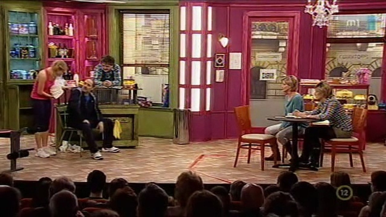 Mindenből Egy Van S02e08