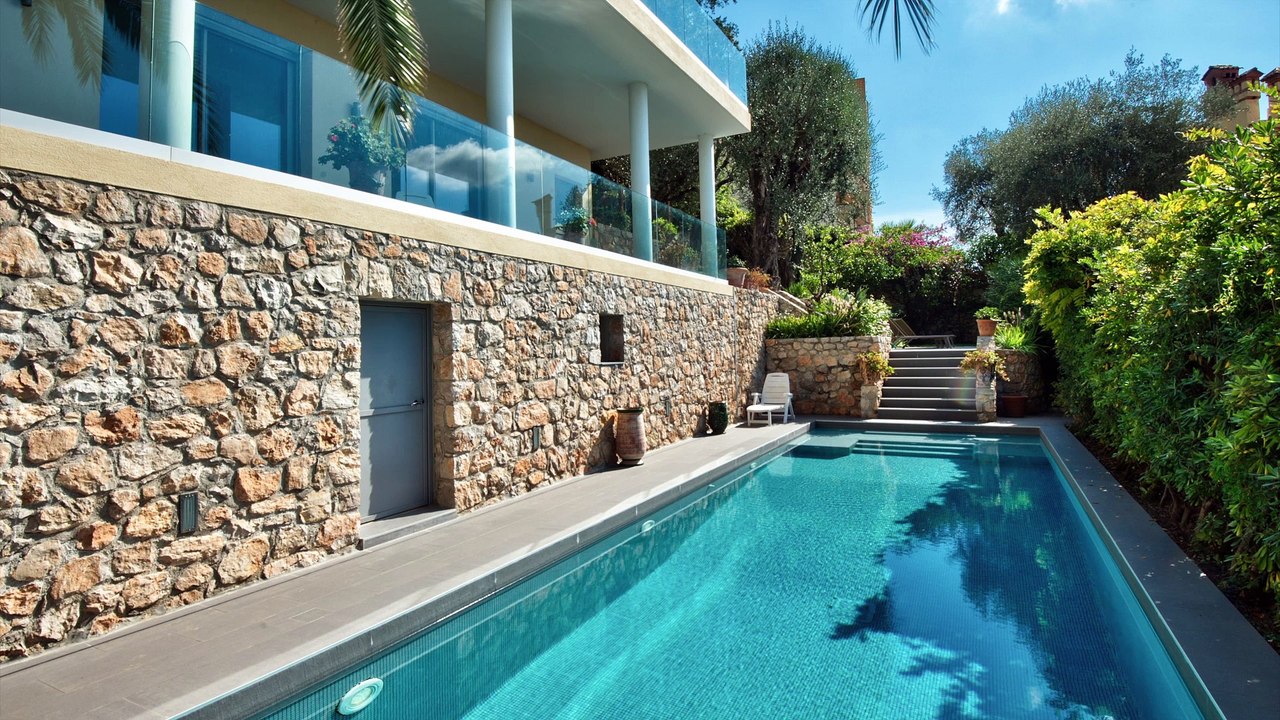 Vente VILLA à Villefranche-Sur-Mer 06230 - Proche Plages - Vue Mer panoramique - 280 m²