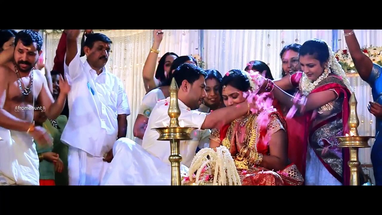 A Rocking Hindu Wedding Unnikrizhnan + Aparna By Framehunt