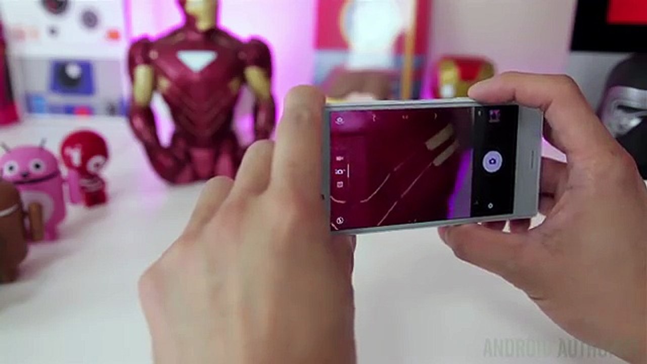 Sony Xperia X Compact Review!