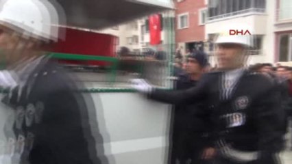 Download Video: Malatya Şehit Polis, Baba Ocağına Helallik Için Getirildi