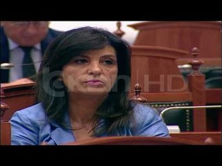 BERISHA: NDERPRISNI PROCESIN E REGJISTRIMIT TE STUDENTEVE