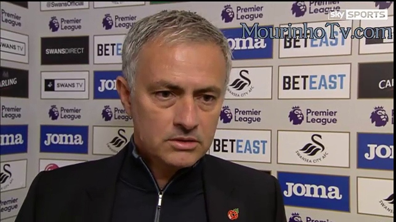 Mourinho: "Nos va a tomar tiempo cambiar la mentalidad de algunos jugadores"