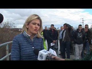 Mimoza Kusari Lila Viziton Fshatrat e demtuara nga Vershimet - Lajme