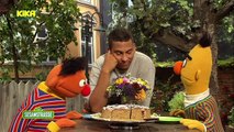 Sesamstraße - Jan Delay zu Gast bei Ernie und Bert | Mehr auf KiKA.de