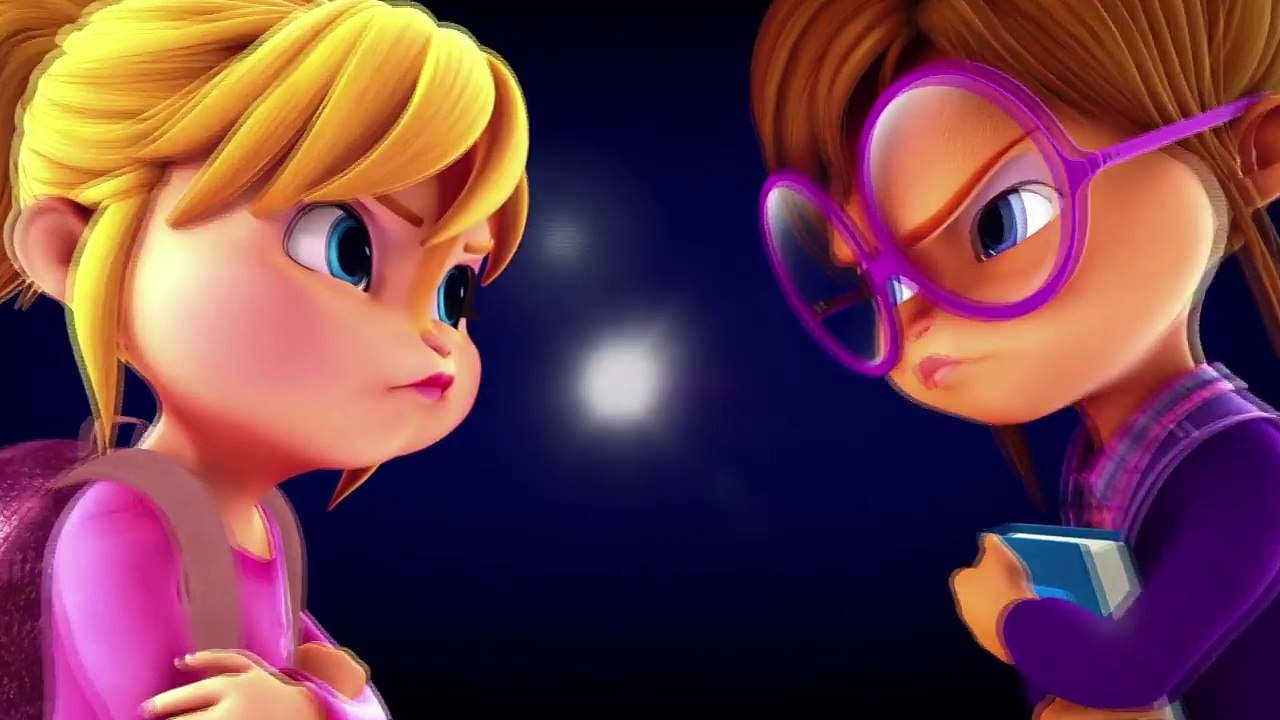 05) ALVINNN!!! and the Chipmunks - 'Run The Runway' Official Karaoke Video - Nick