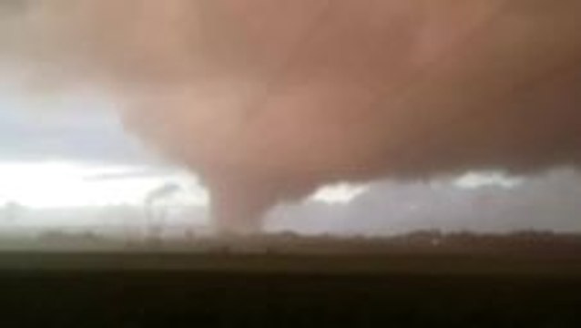 Huge Tornado Touches Down North of Rome